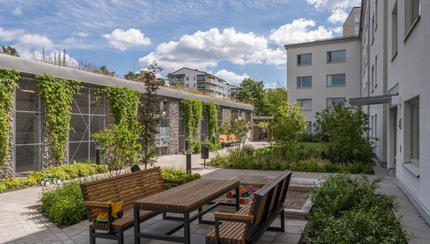 Innergård med planteringar